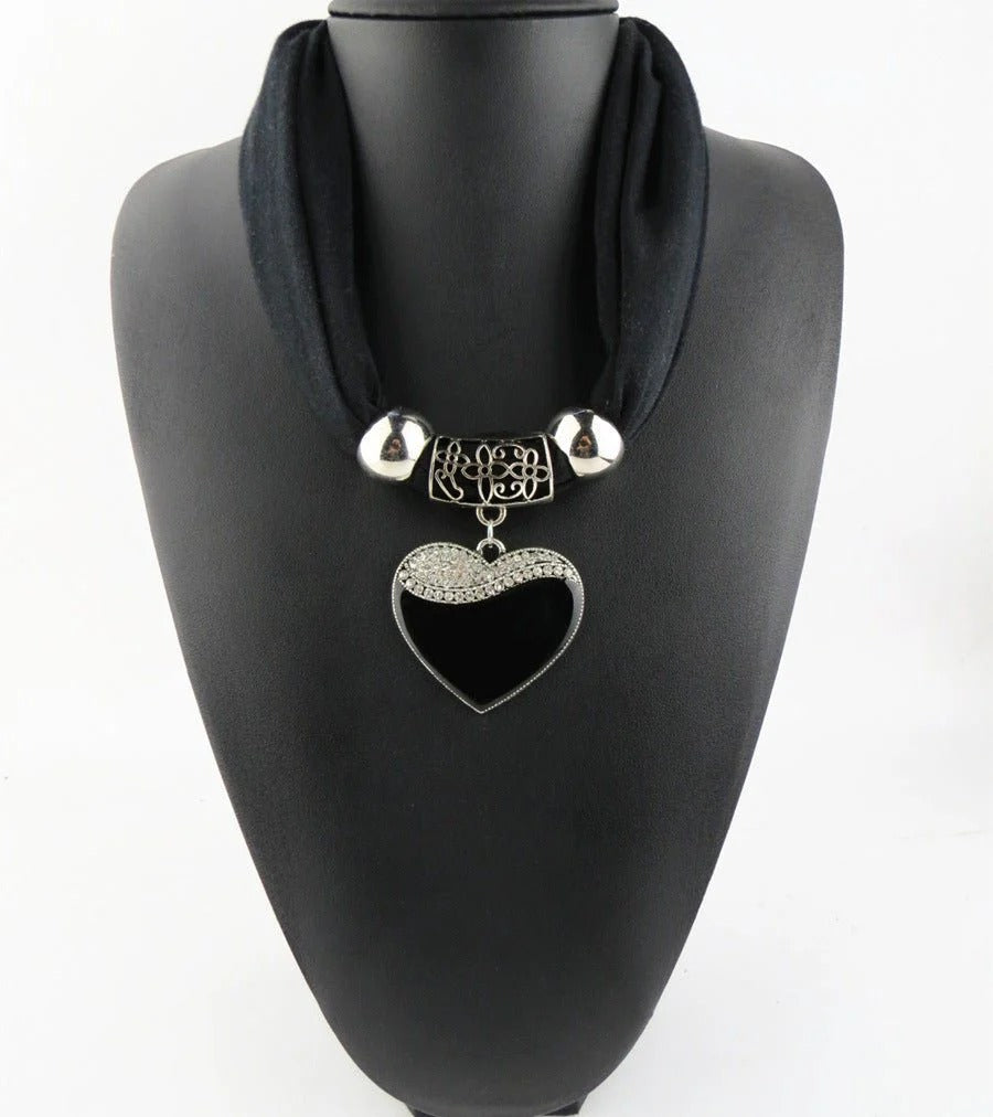 🧣 Elegant Heart Pendant Scarf 💖 | Women's Chic Fashion | Soft & Stylish Look